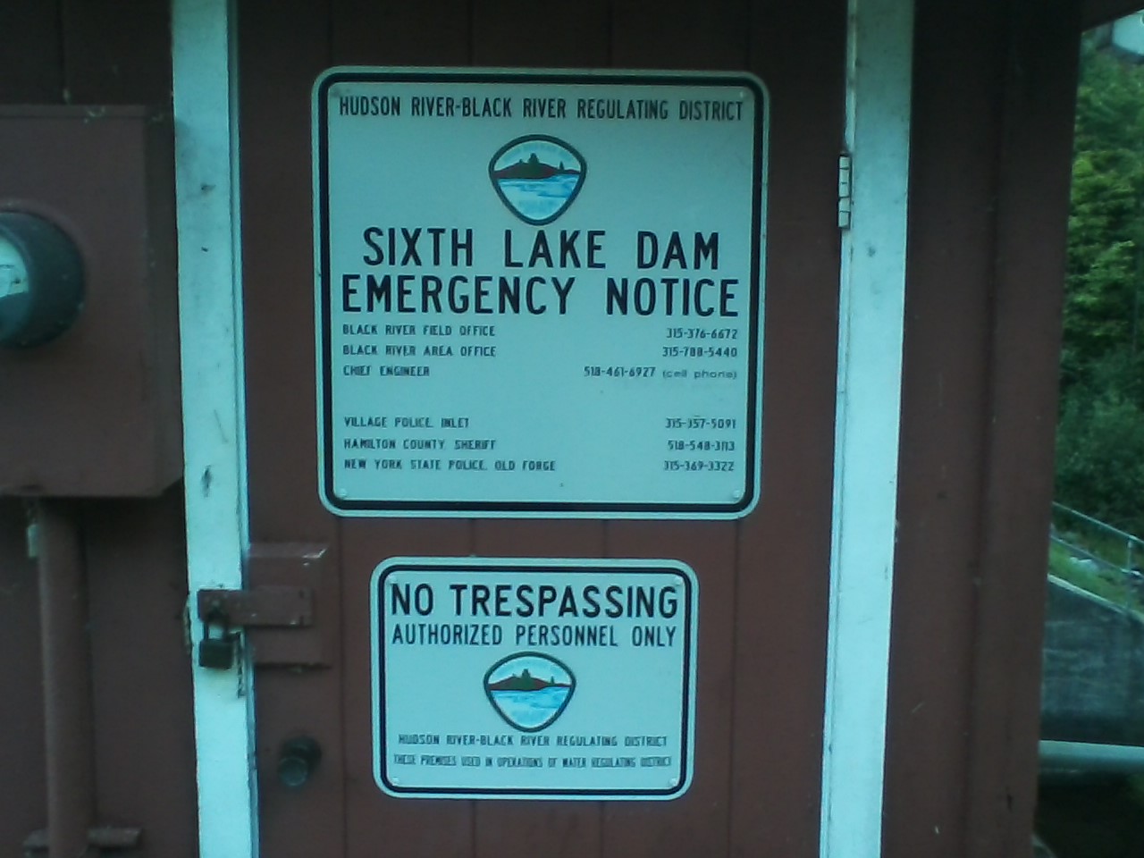 dam_door_signs